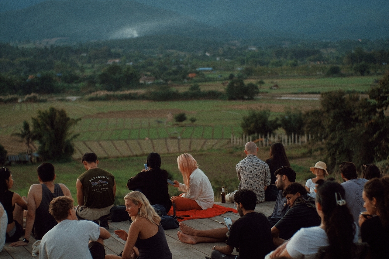 田间地头的迷幻落日
