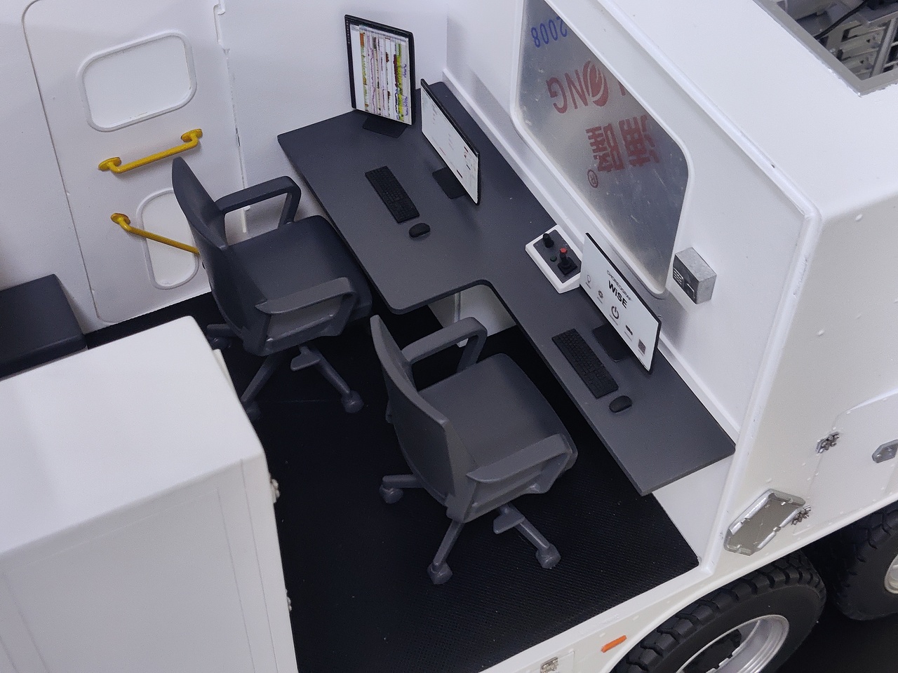 中石油测井车模型3D打印完成！（图ZMzg0Njg1NDQ0） - 工业用品/机械 - 站酷设计师云墨3D打印设计原创素材 - 站酷ZCOOL