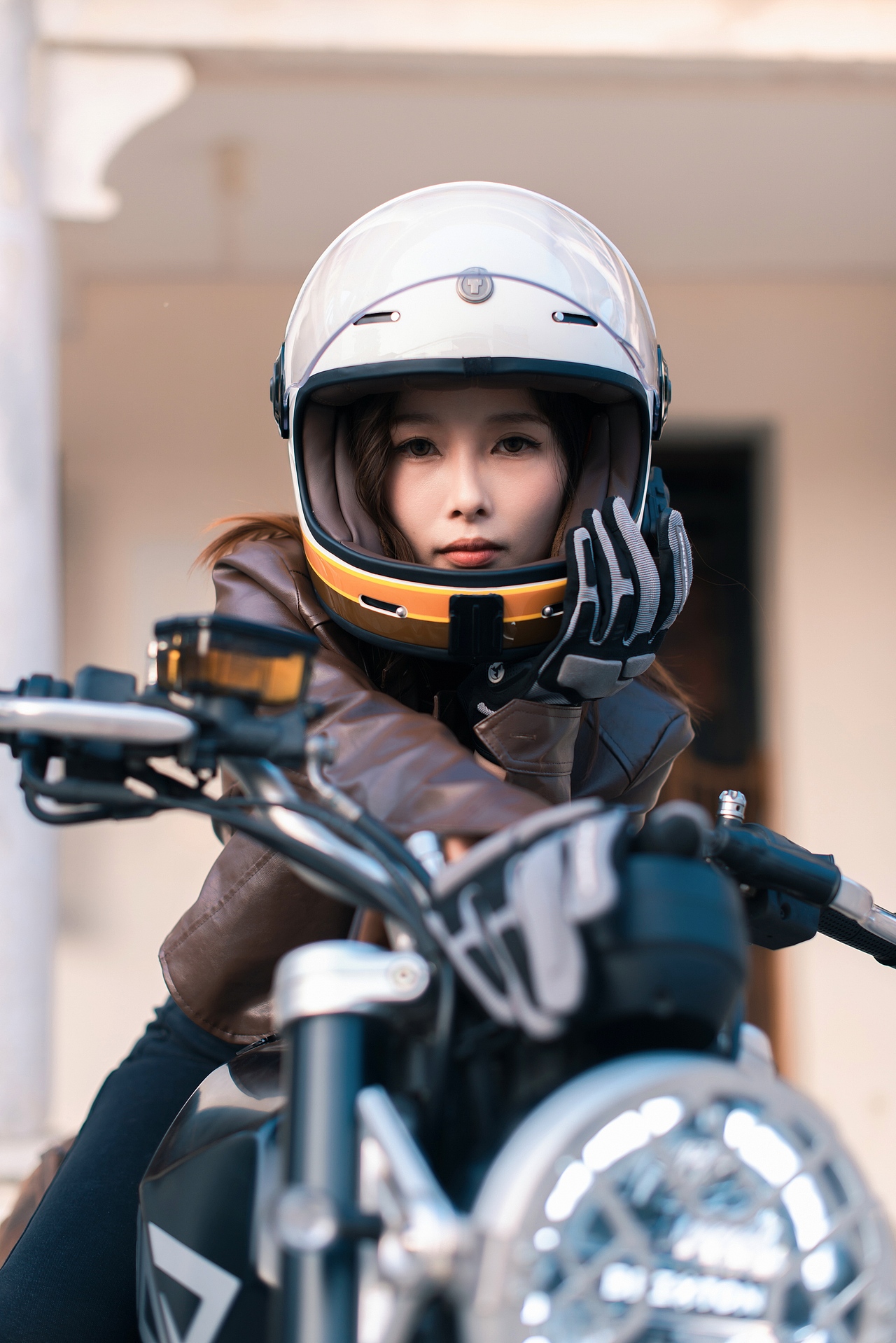 复古摩托车人像