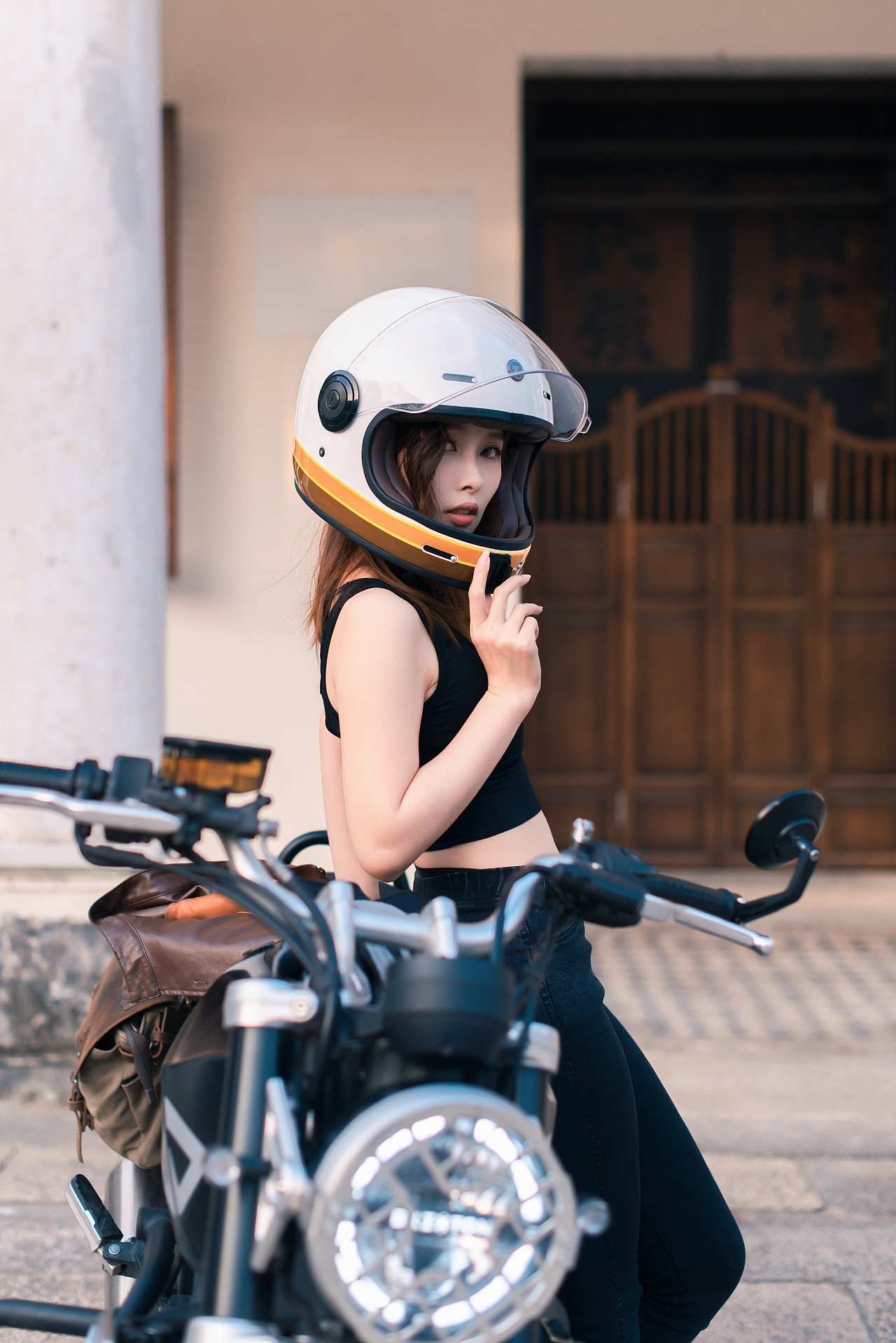 复古摩托车人像