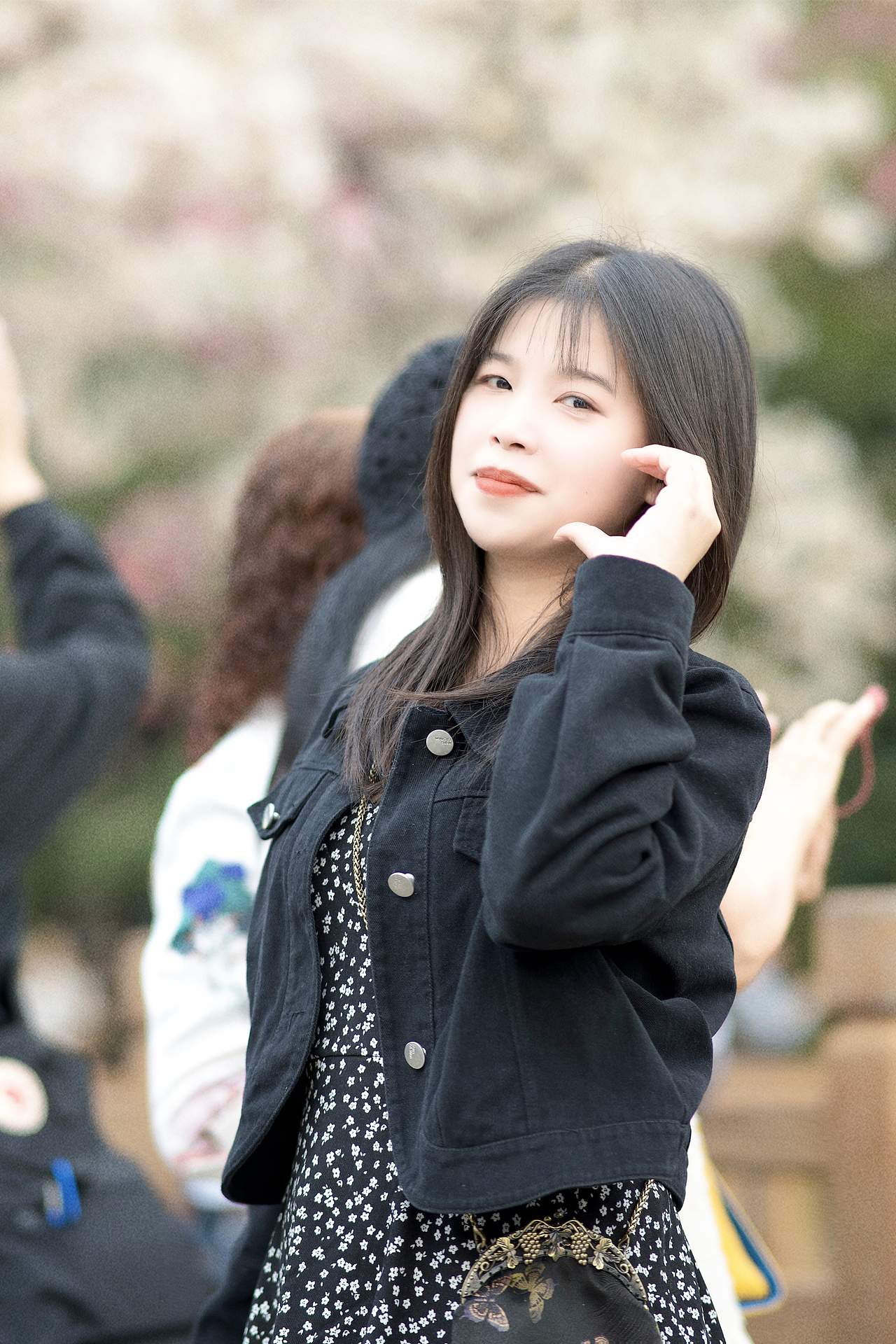 悠然自得（图ZMzg0Nzk0MTM2） - 人像摄影 - 站酷设计师低配菠萝头原创素材 - 站酷ZCOOL