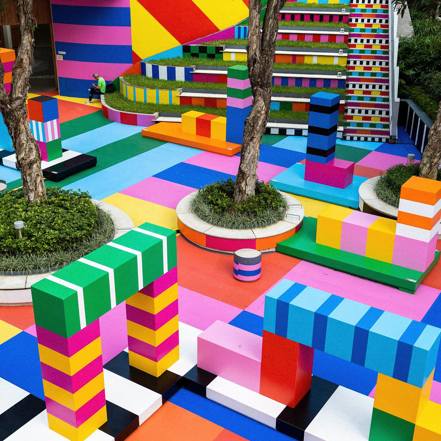 “Cosmos”大型装置艺术｜365天的好设计NO.23（图ZMTUwMjIzMDA=） - 观点 - 站酷设计师站酷资讯原创素材 - 站酷ZCOOL