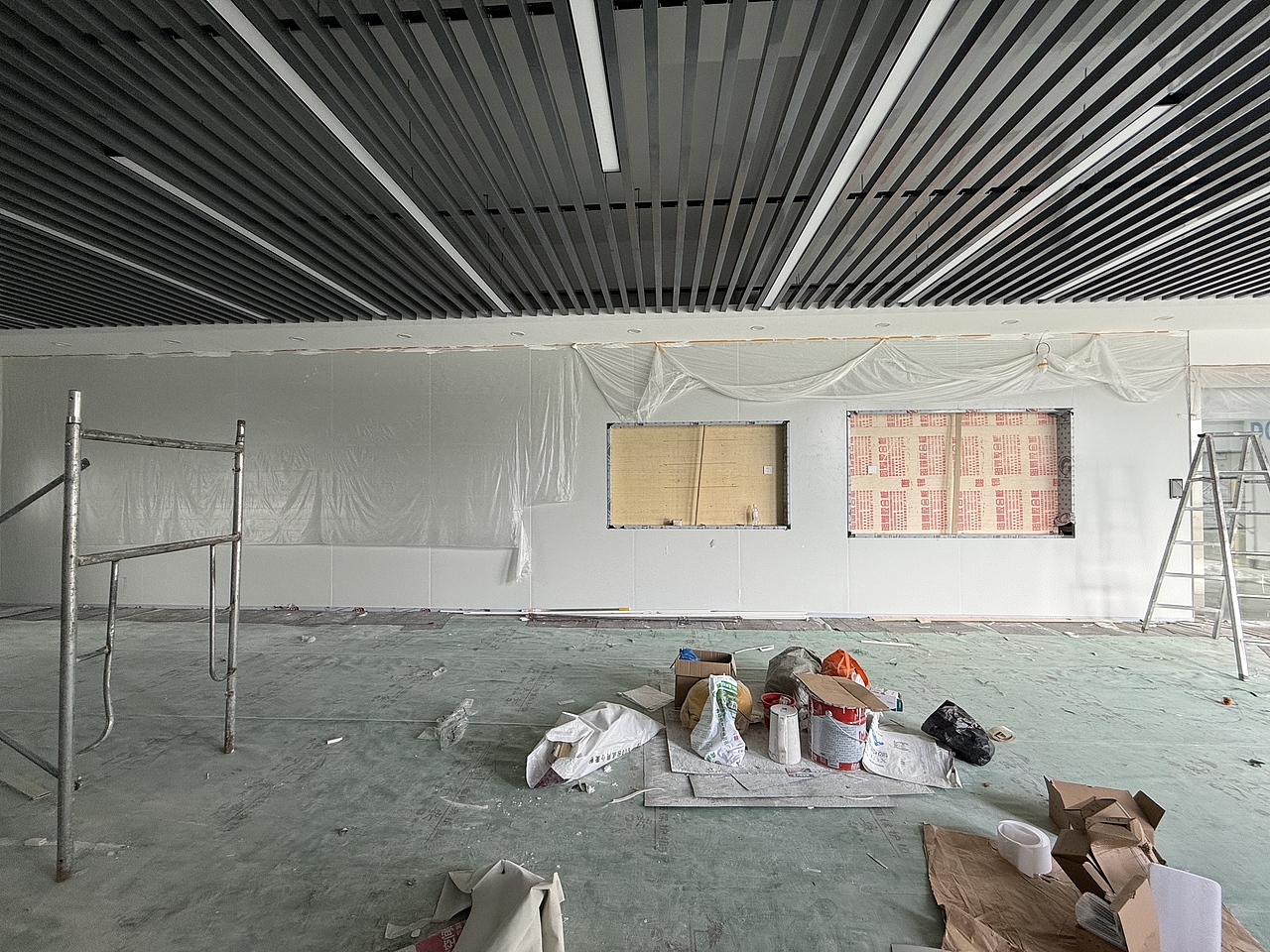 继华 x Deno丨新能源汽车车载冷暖箱制造领头者