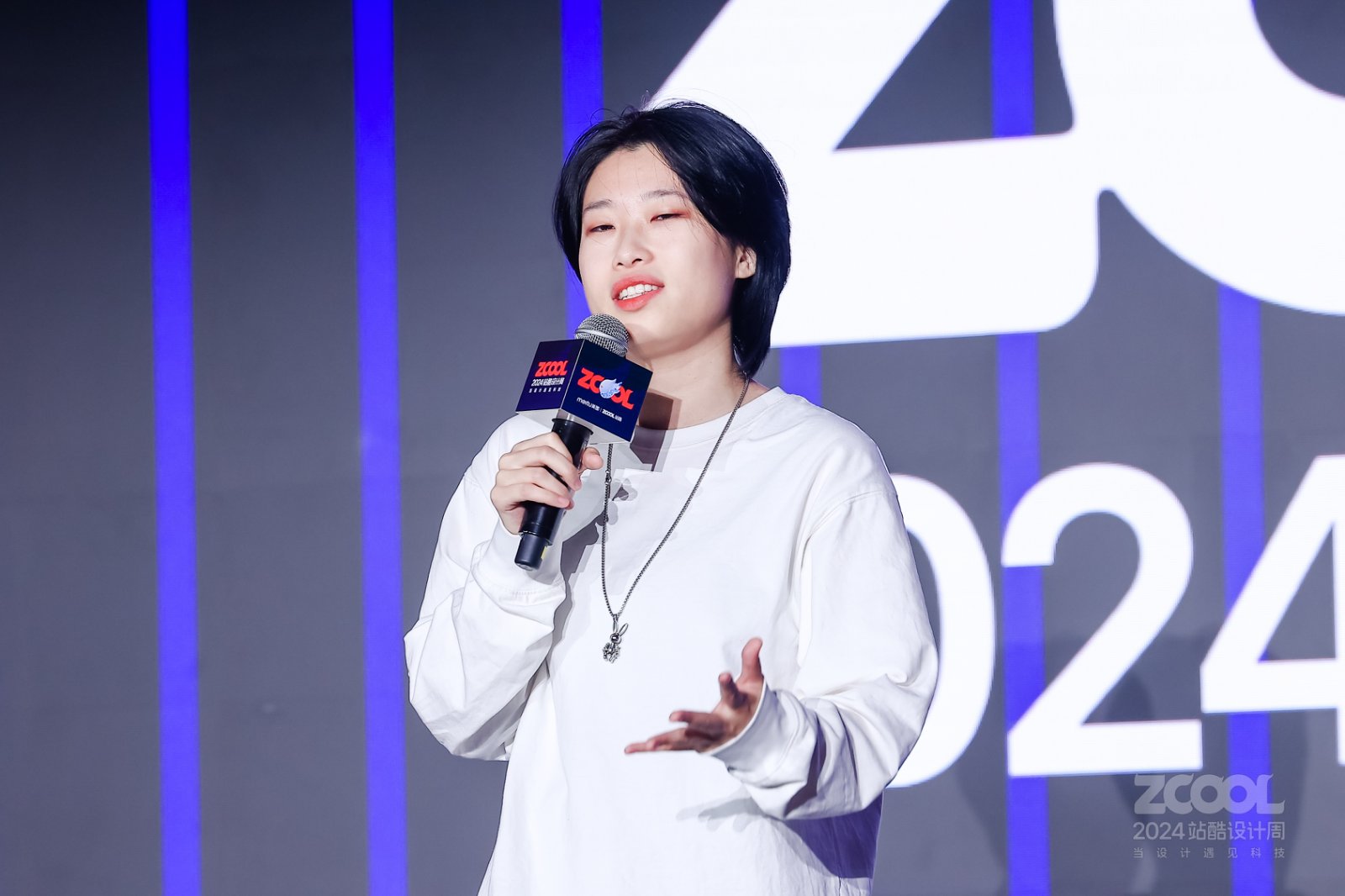 拥有短暂绘画事业的脱口秀演员月明大胆开麦｜2024站酷设计周回顾（图ZMTUwMjMyMTI=） - 观点 - 站酷设计师站酷设计周原创素材 - 站酷ZCOOL