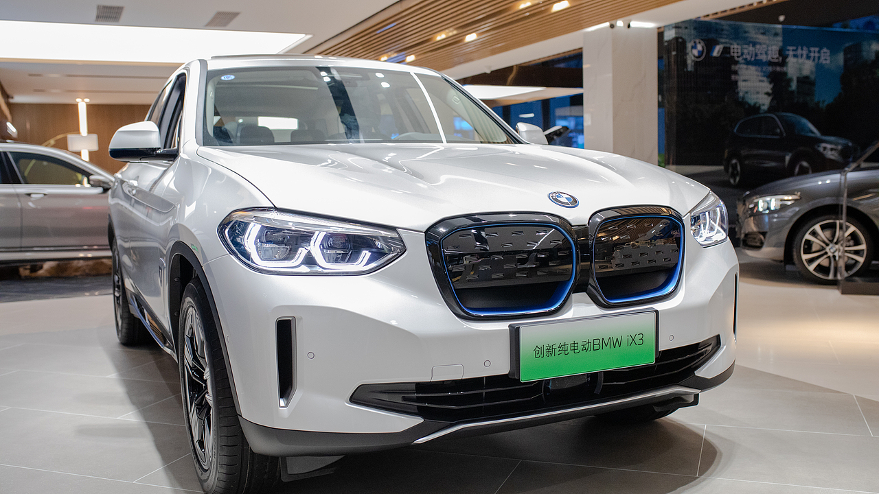 BMW车展（图ZMzg1MDQ0NDYw） - 产品摄影 - 站酷设计师爱摄影的小波原创素材 - 站酷ZCOOL