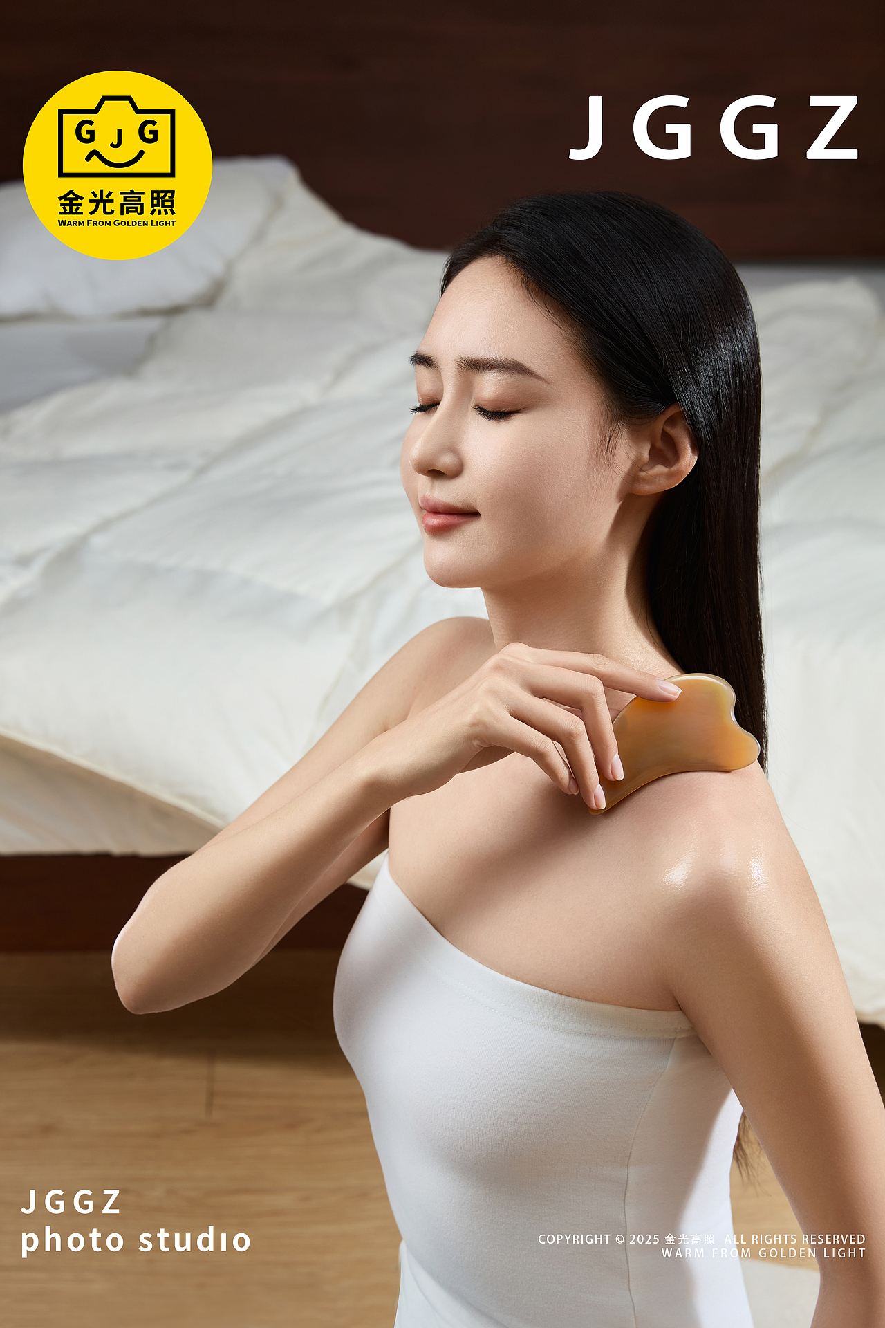 华佗肩颈理疗仪 按摩仪 刮痧板 人像产品拍摄 电商摄影