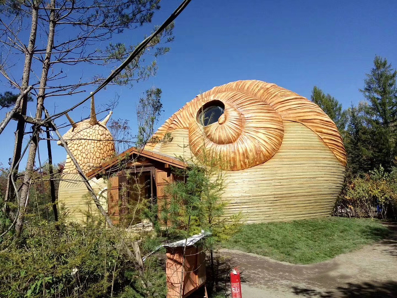 森林里的蜗牛旅居：别样民宿设计（图ZMzg1MjIyMTQ4） - 雕塑 - 站酷设计师可移动民宿原创素材 - 站酷ZCOOL