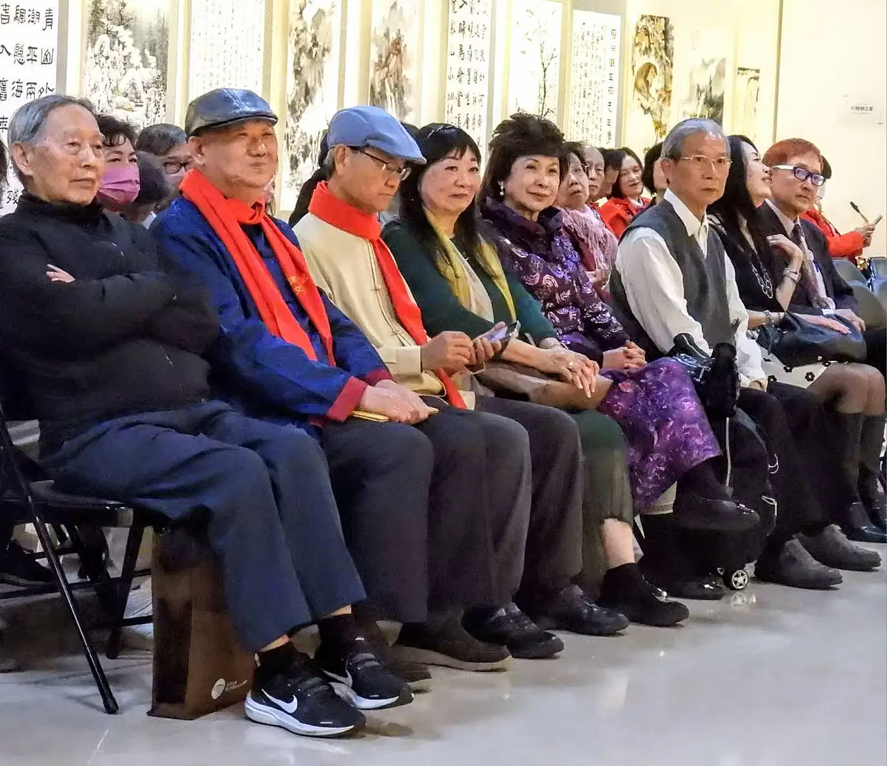 首届世界华人暨两岸诗词书画名家邀请展盛大开幕