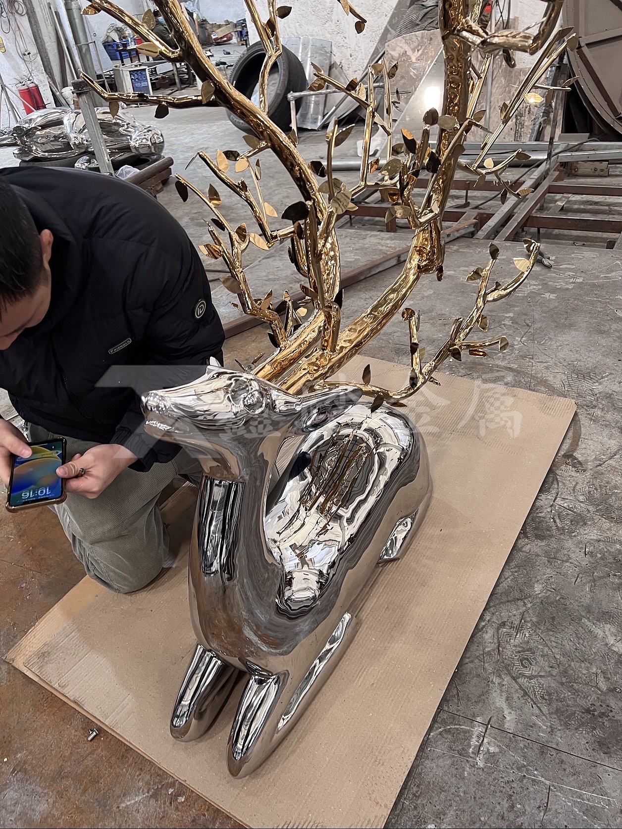 树枝鹿角不锈钢雕塑自然与艺术的结合