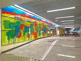 “色彩的力量：晨晓的公共艺术与社会责任”