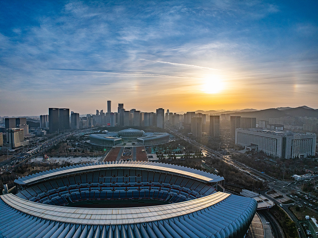 雙側(cè)幻日（圖ZMzg1NDU0MjQw） - 風光攝影 - 站酷設(shè)計師chenyan77777原創(chuàng)素材 - 站酷ZCOOL