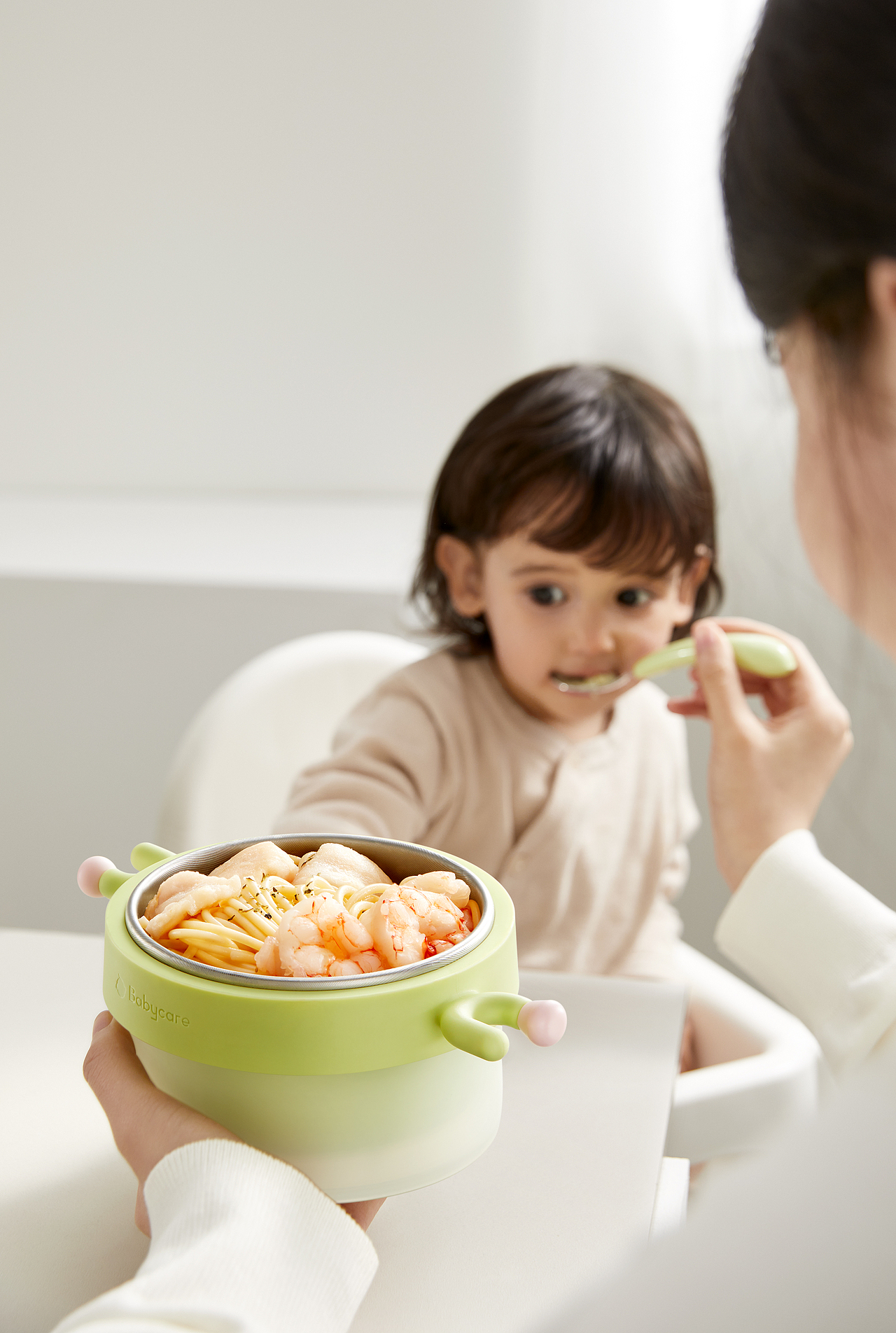 Babycare恒温注水碗 | 每一口都有妈妈掌心的温度