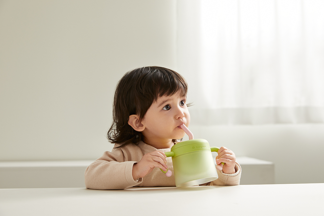 Babycare恒温注水碗 | 每一口都有妈妈掌心的温度