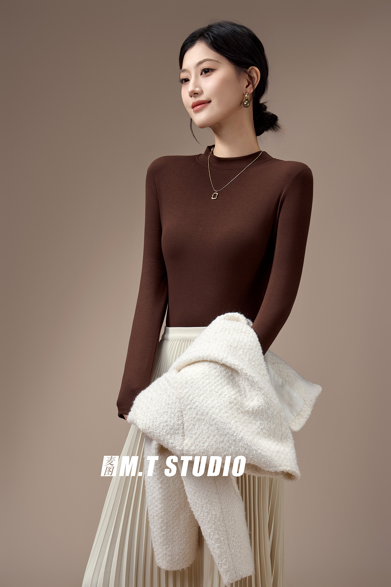 电商摄影|义乌淘宝摄影|打底衫模特拍摄|服饰女装拍照（图ZMzg1Njc4NTQ0） - 人像摄影 - 站酷设计师义乌麦图摄影官网原创素材 - 站酷ZCOOL