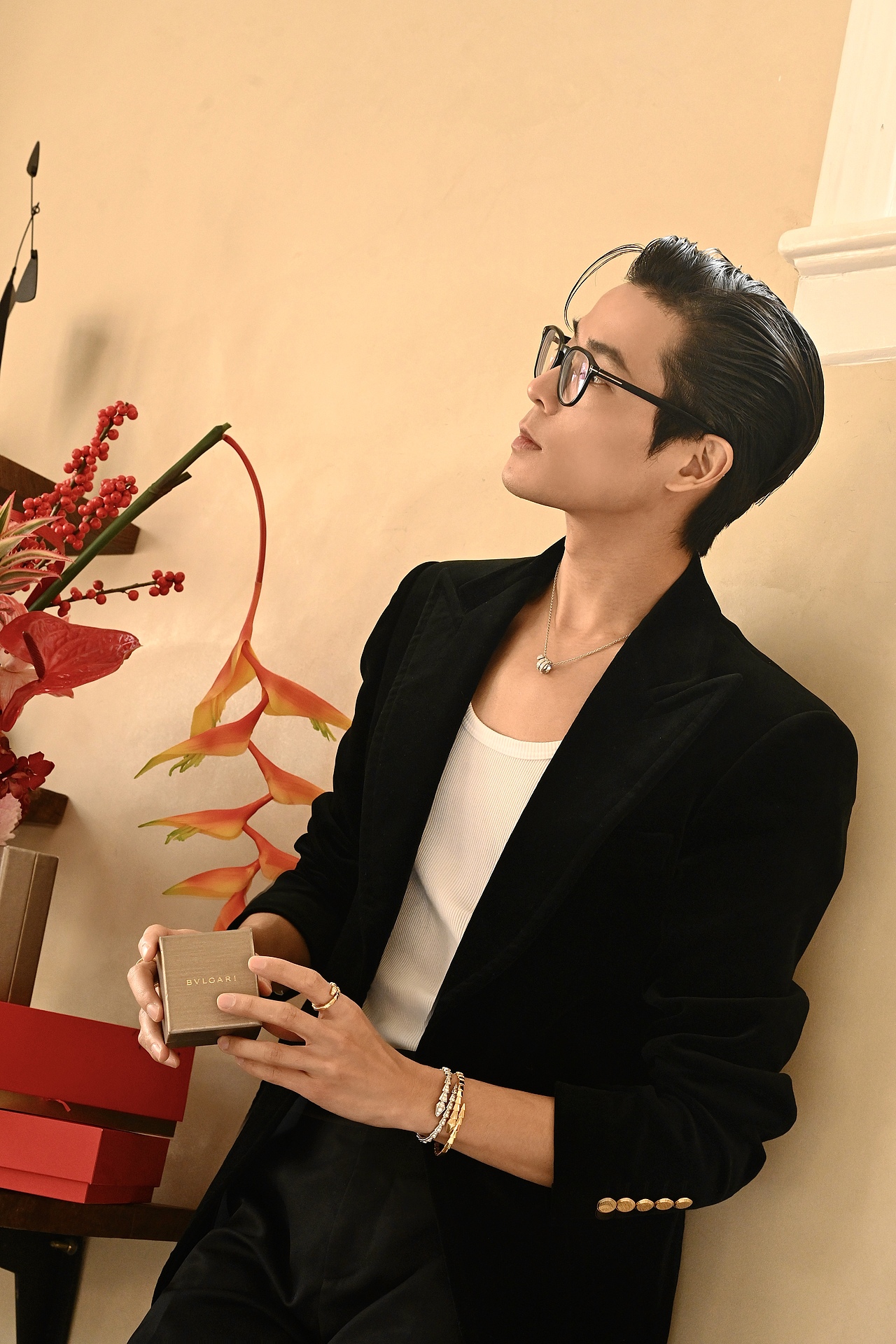 宝格丽 灵蛇献瑞（图ZMzg1NzE1NDM2） - 时尚/艺术摄影 - 站酷设计师蓝口贝原创素材 - 站酷ZCOOL