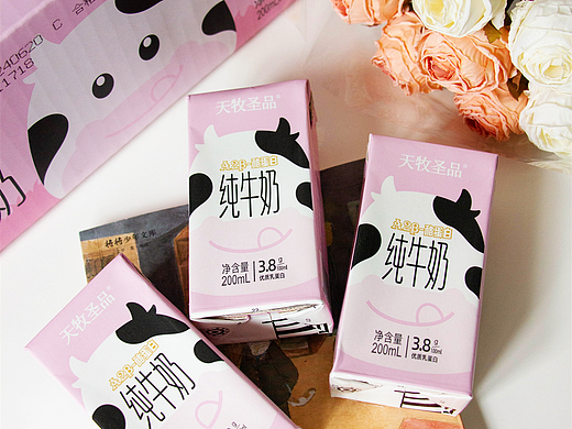 牛奶产品的生活感实拍图(1)