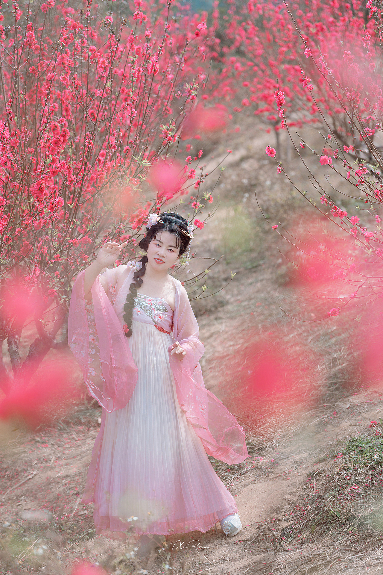 水濂山桃花🌸春日浪漫必打卡（图ZMzg1NzYwNjMy） - 人像摄影 - 站酷设计师许润原创素材 - 站酷ZCOOL