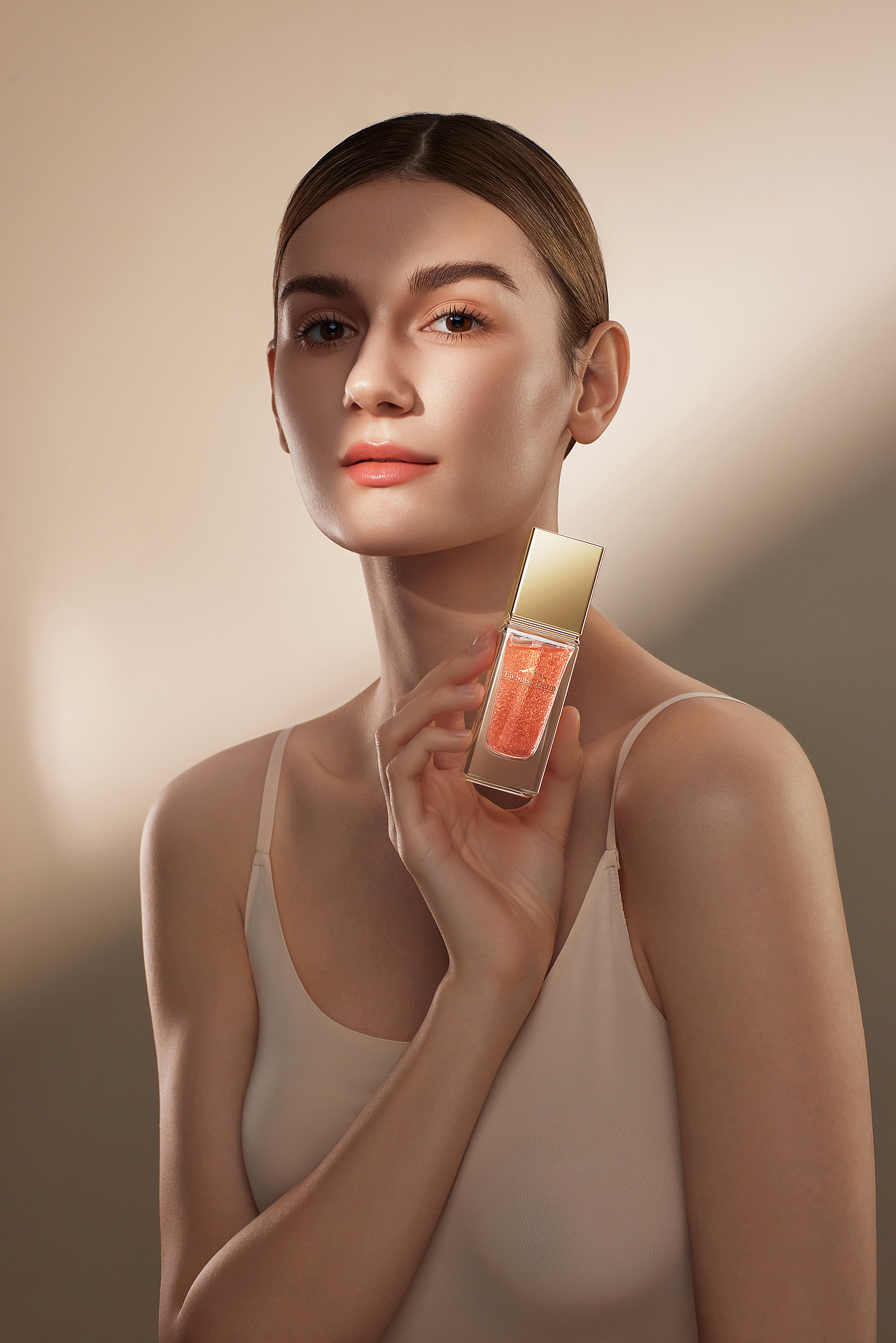 产品片✖️睿致肌香水