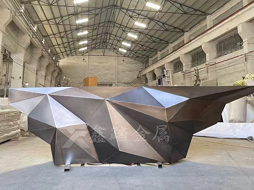 立体块状不锈钢古铜吧台 多面体立体造型接待台
