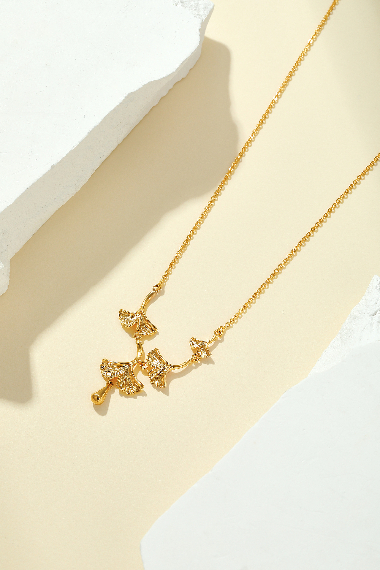 【珠宝拍摄】电商简约风格首饰拍摄 饰品首饰拍摄（图ZMzg2NTY0NzU2） - 产品摄影 - 站酷设计师摄影师素谦原创素材 - 站酷ZCOOL