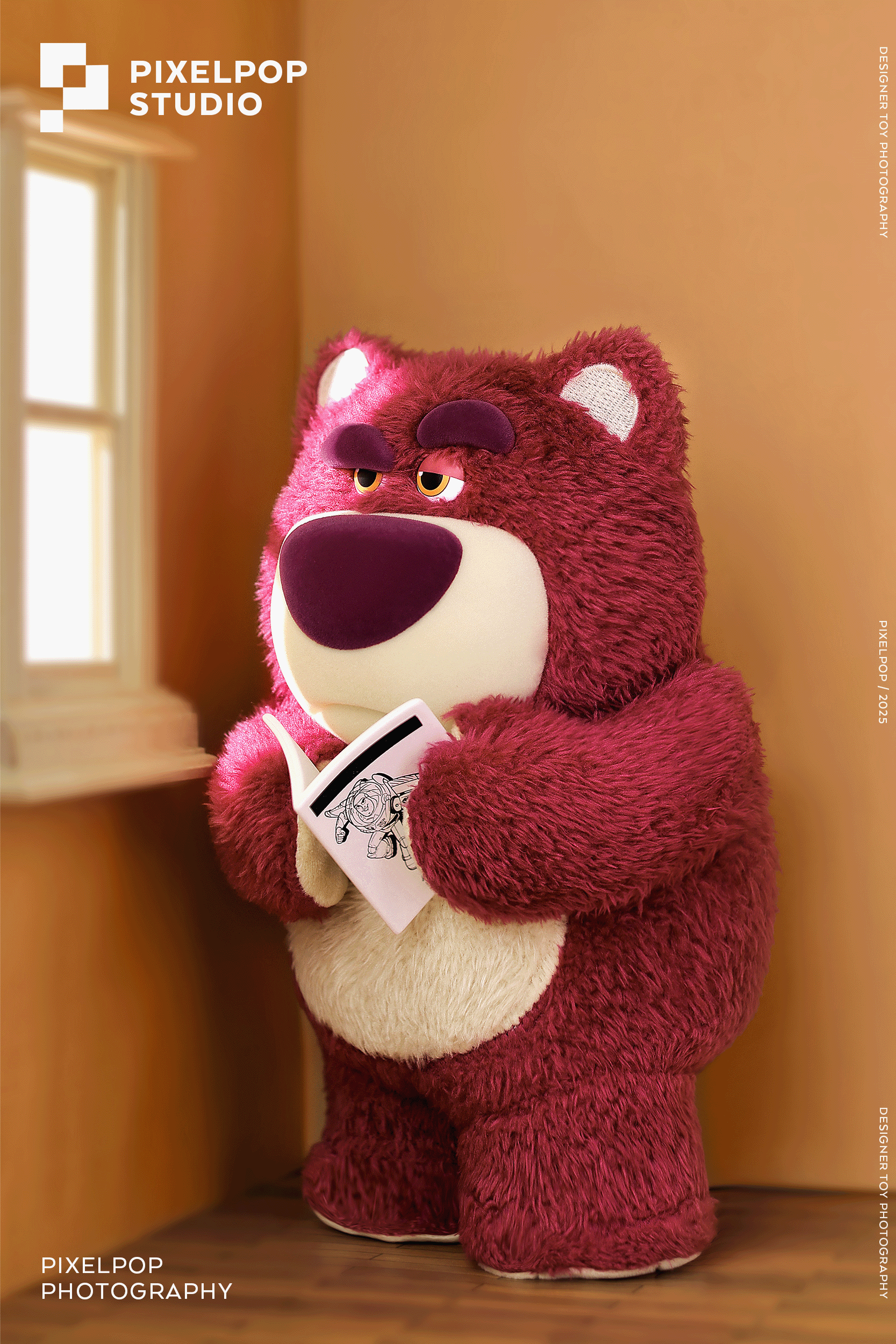 草莓熊秘密计划-公仔手办摄影（图ZMzg2Njg3Nzky） - 产品摄影 - 站酷设计师皮皮工作室原创素材 - 站酷ZCOOL