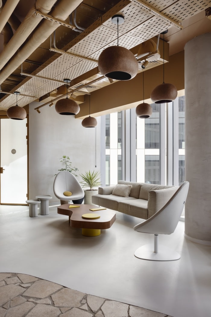 受沙漠景观启发的自然色彩和纹理经过精心挑选 营造出平静的氛围