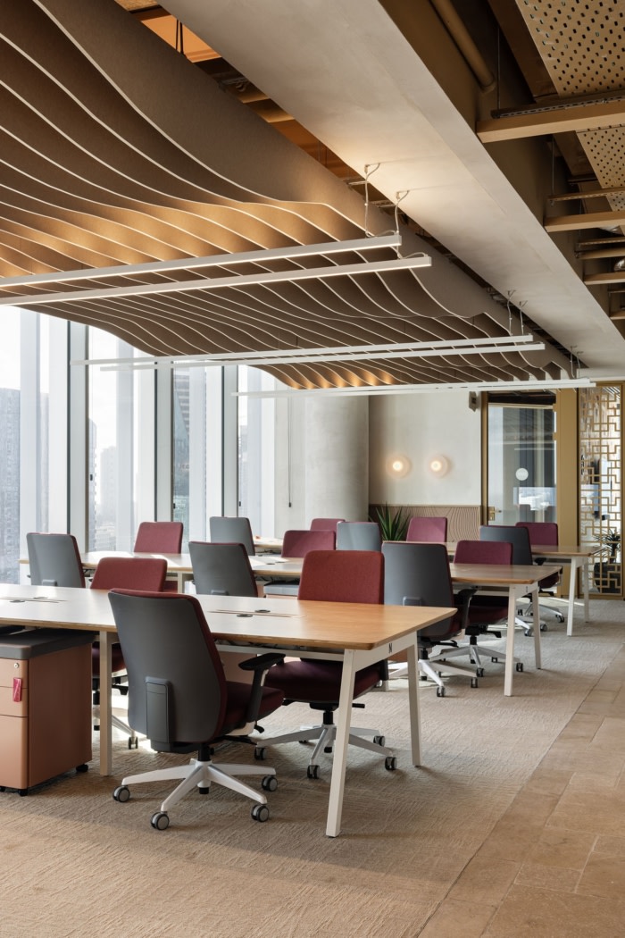 受沙漠景观启发的自然色彩和纹理经过精心挑选 营造出平静的氛围