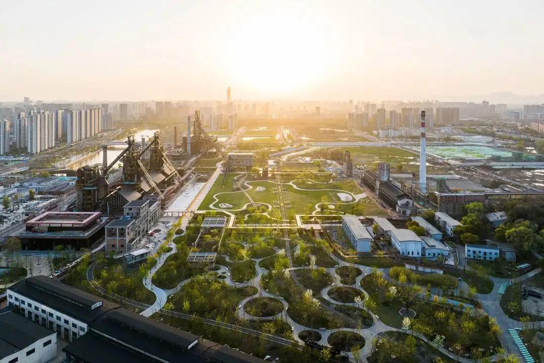 中国建筑师刘家琨获普利兹克建筑奖/雷军喊话改进新能源绿牌设计/神龙汽车发布示界LOGO（图ZMTUwNDEwNDQ=） - 资讯 - 站酷设计师站酷资讯原创素材 - 站酷ZCOOL
