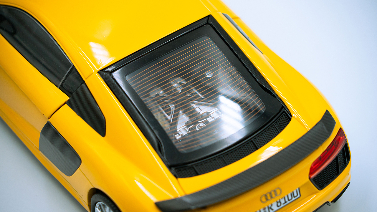 Audi R8 V10 plus coupe 1:18 iScale