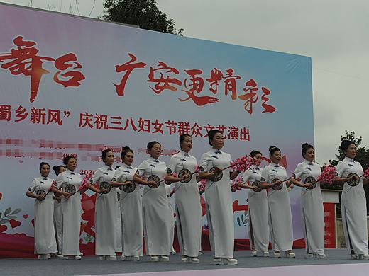 李文全随拍：窈窕漫漫兮，一弦如梦令