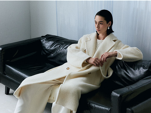 广州高级大牌感女外模大衣maxmara拍摄冷清感白皮女模