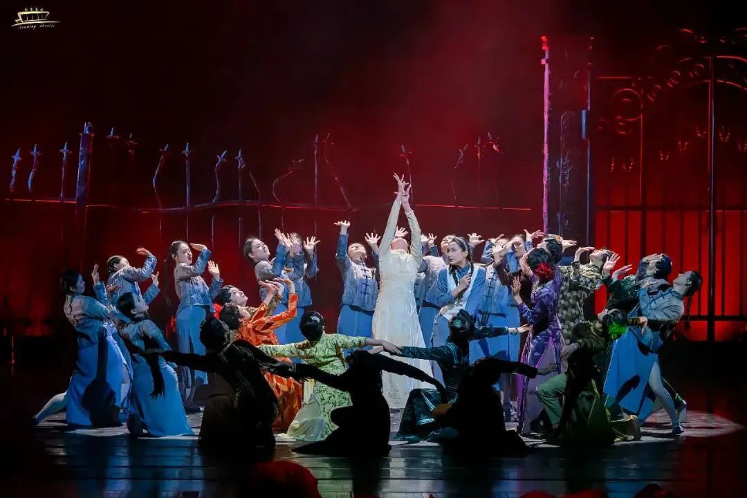 舞美中的她力量（图ZMzg3MDEwMjQ0） - 其他影视 - 站酷设计师尚天宝设计原创素材 - 站酷ZCOOL