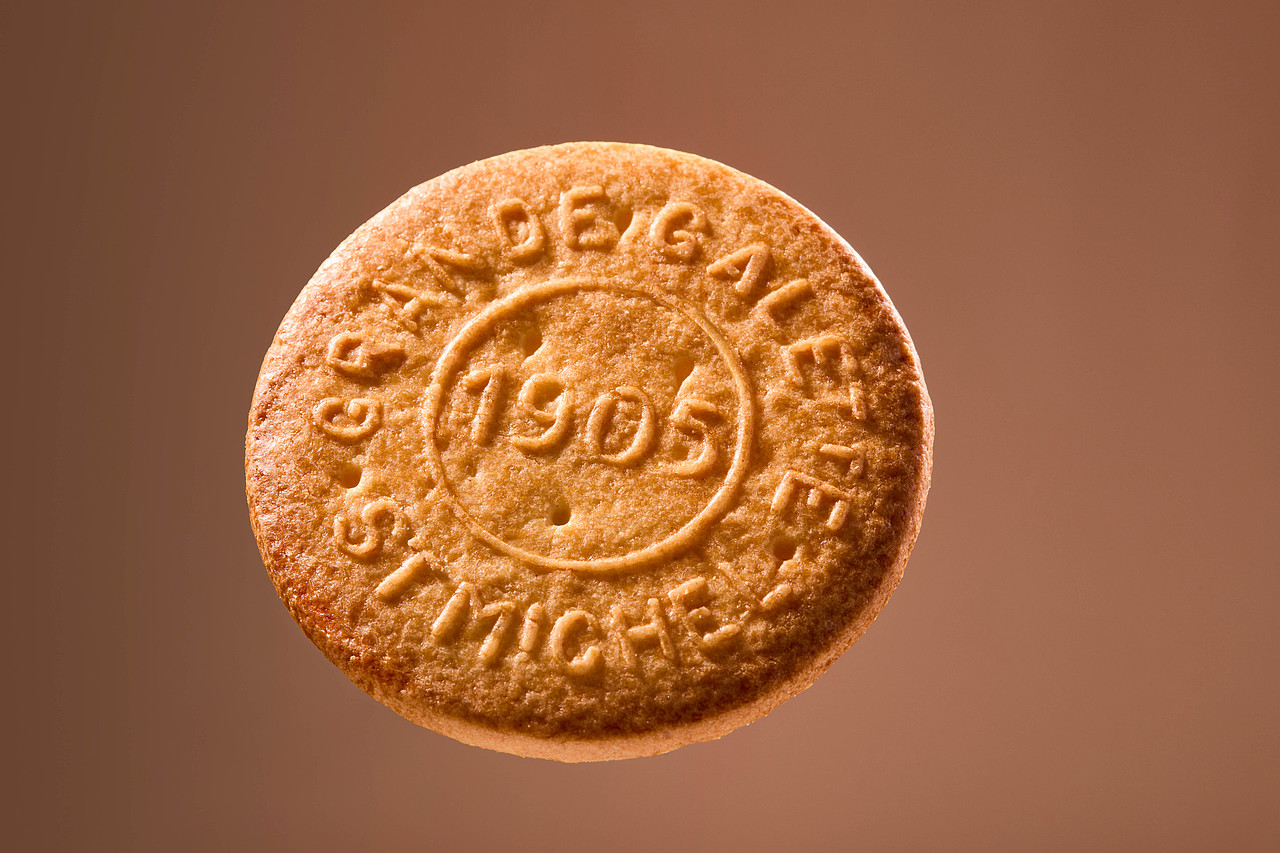 零基础也能拍出饼干的高级感｜附打光 / 创意全攻略