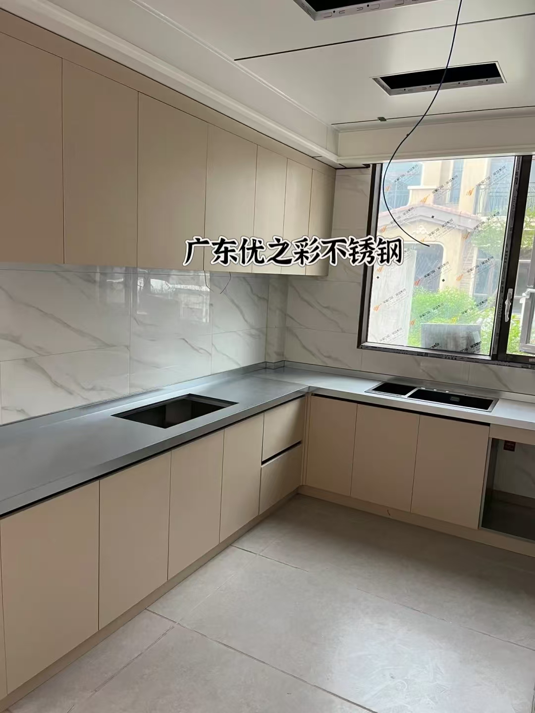 苹果砂蜂窝板实心台面：厨房装修的“黑科技”，颜值与实用并存！（图ZMTUwNDI4ODg=） - 观点 - 站酷设计师优之采蜂窝厂家原创素材 - 站酷ZCOOL