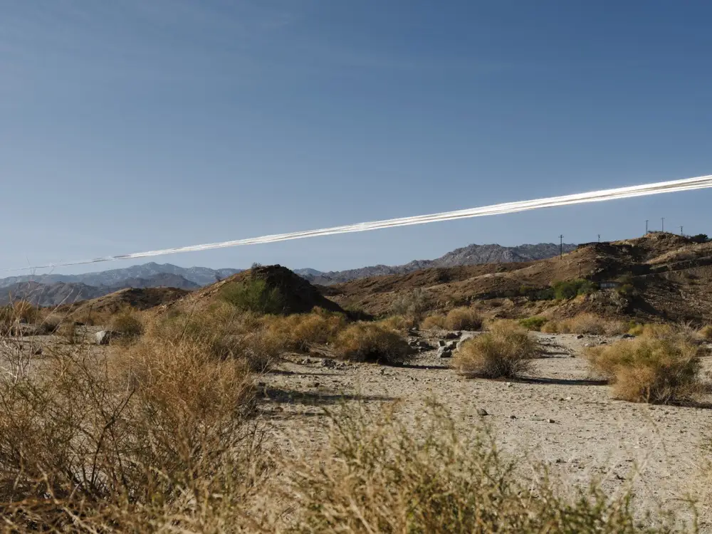 Five things you can’t wear on TV，Raphael Hefti