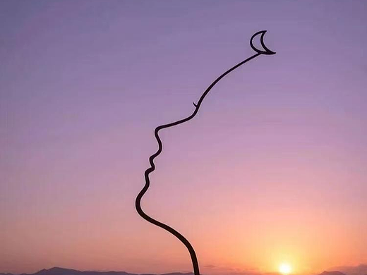 景观园林美陈装置：创意与自然的和谐奏鸣