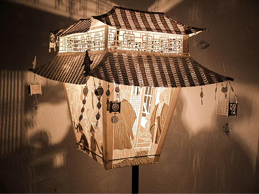 灯光装置艺术：多元受众的奇妙体验