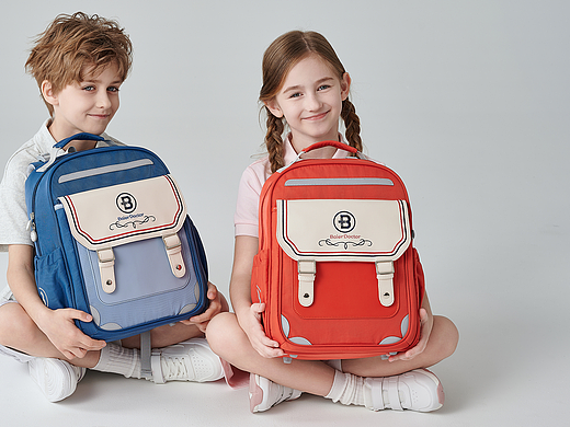 婴童产品摄影 | 拜尔医生书包拍摄