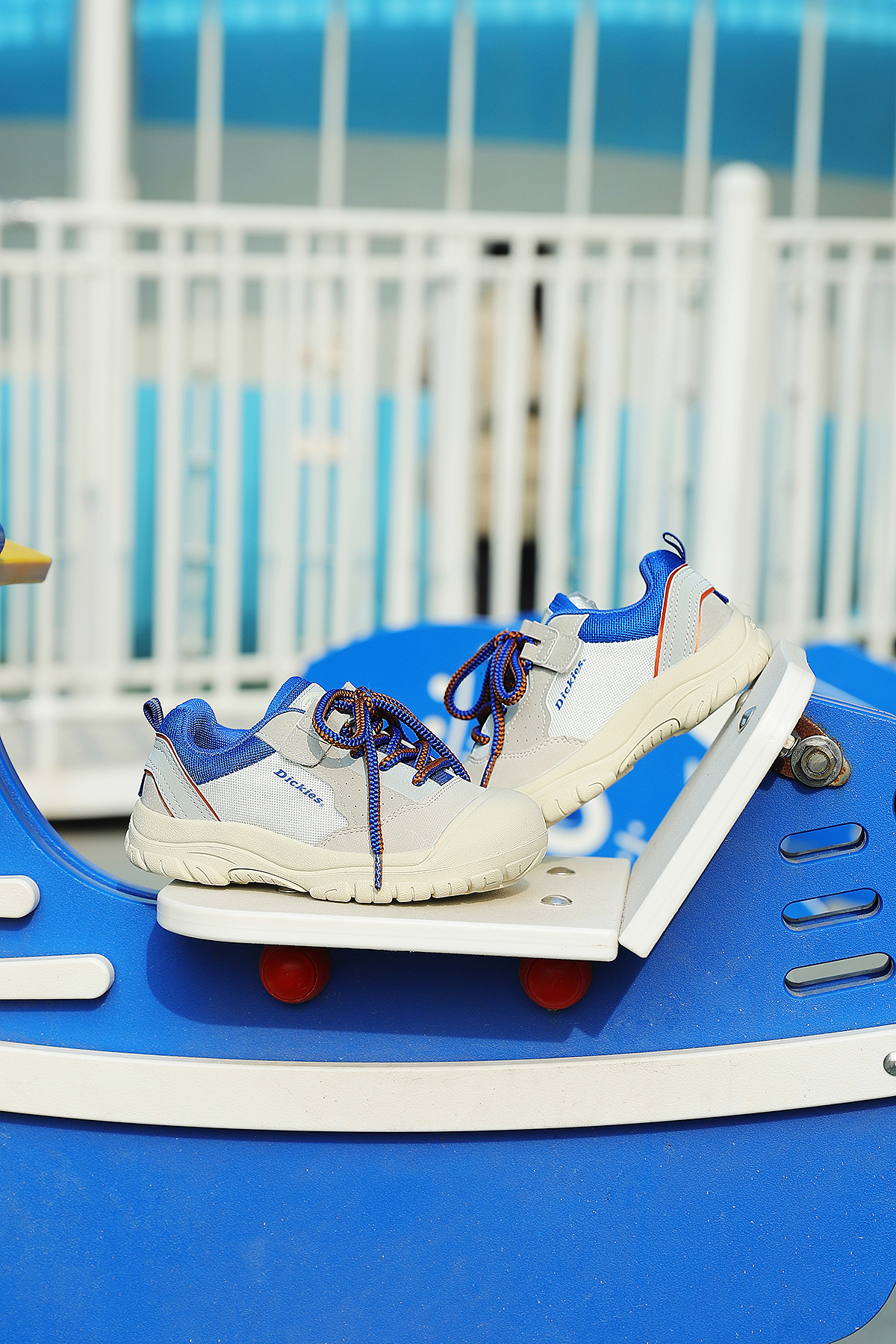 童鞋游乐场拍摄1（图ZMzg3MjUxOTg4） - 产品摄影 - 站酷设计师爱喝咖啡的猫MAO原创素材 - 站酷ZCOOL