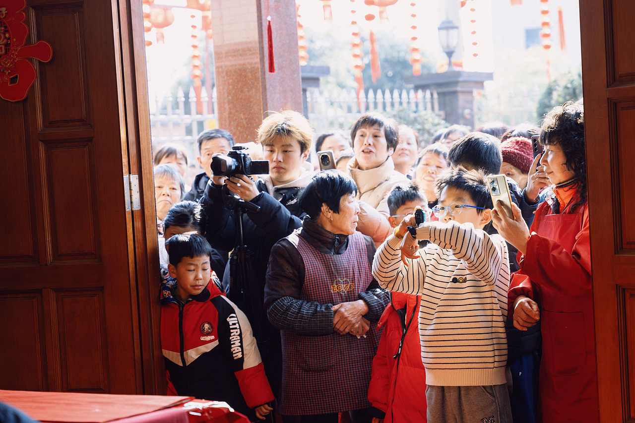 婚礼群像的含金量! 萧山接亲婚礼（图ZMzg3MzAxNzQw） - 婚礼摄影 - 站酷设计师秋咔咔原创素材 - 站酷ZCOOL