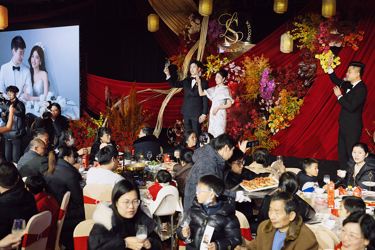 婚礼群像的含金量! 萧山接亲婚礼（图ZMzg3MzAxNzg4） - 婚礼摄影 - 站酷设计师秋咔咔原创素材 - 站酷ZCOOL