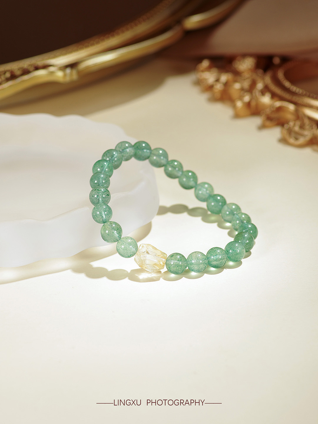 氛围感爆棚的水晶手串拍摄