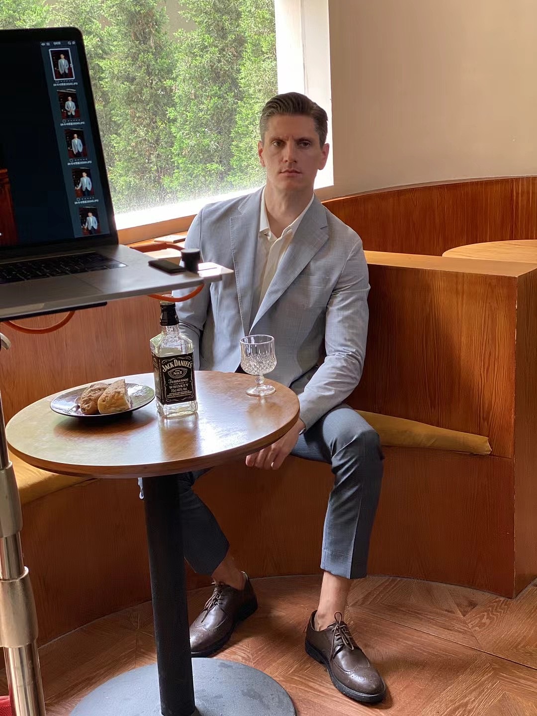 西装（图ZMzg3NTcwNDMy） - 品牌 - 站酷设计师哈维视觉峰子原创素材 - 站酷ZCOOL