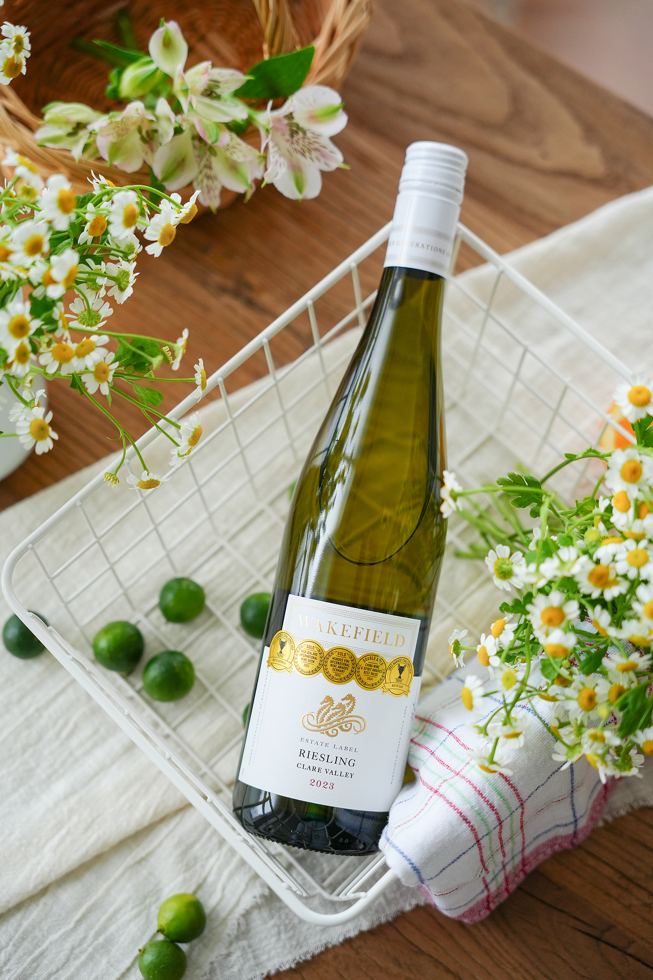 冬、春季 葡萄酒拍摄（图ZMzg3NTc2NzI4） - 产品摄影 - 站酷设计师萄子的萄原创素材 - 站酷ZCOOL