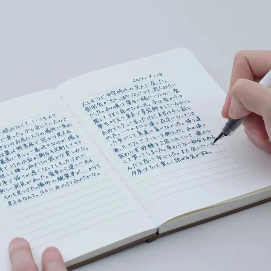 Twitter 总部大楼“小鸟标志 ”再被拍卖/2025国誉设计大奖揭晓/Roblox推出模型Cube（图ZMTUwNDgzNjQ=） - 资讯 - 站酷设计师站酷资讯原创素材 - 站酷ZCOOL