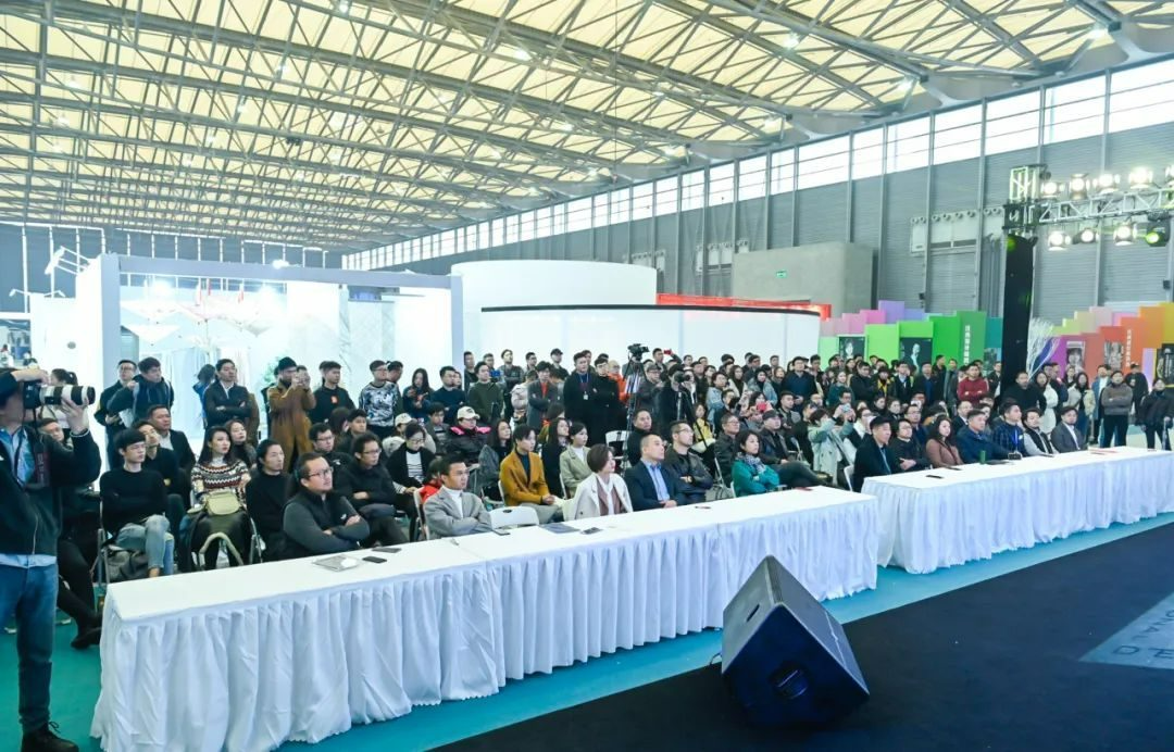 设计「焕新」，领航未来 | 2025上海国际设计周全新出发！（图ZMTUwNDg1NzY=） - 观点 - 站酷设计师上海国际设计周原创素材 - 站酷ZCOOL