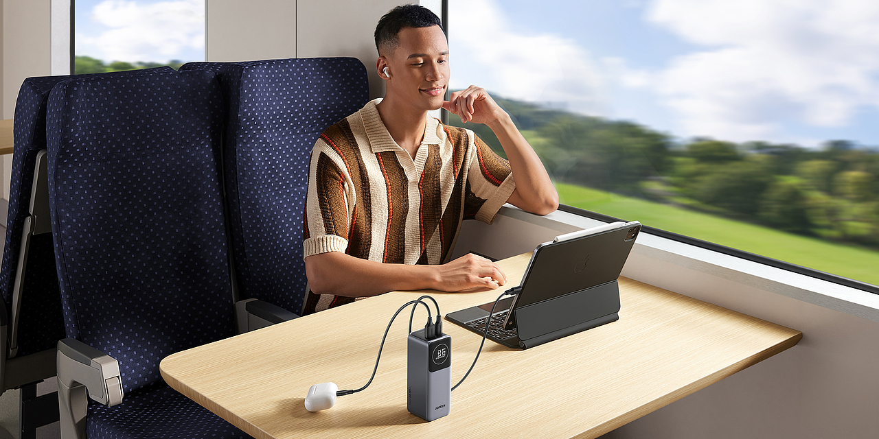 【UGREEN Nexode Power Bank 】产品渲染（图ZMzg3NjE4ODky） - 产品 - 站酷设计师微胖的橘猫原创素材 - 站酷ZCOOL