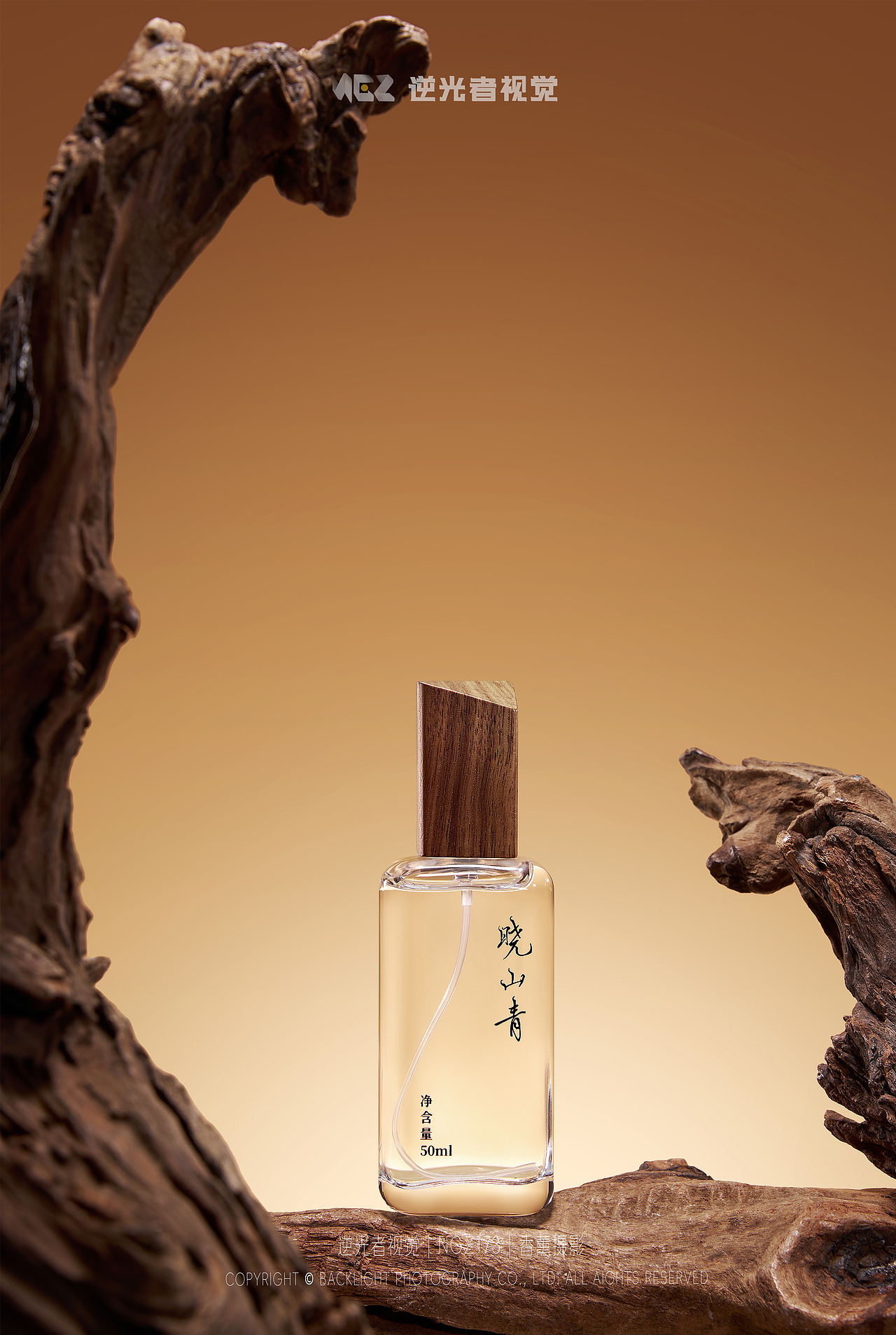 衣物香氛喷雾/香水静物摄影/树派香薰/逆光者视觉（图ZMzg3NjIwODE2） - 产品摄影 - 站酷设计师逆小光香薰摄影原创素材 - 站酷ZCOOL