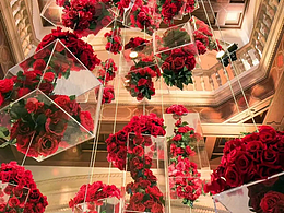 商場(chǎng)中庭互動(dòng)美陳：以創(chuàng)意為筆，繪就商業(yè)新畫卷