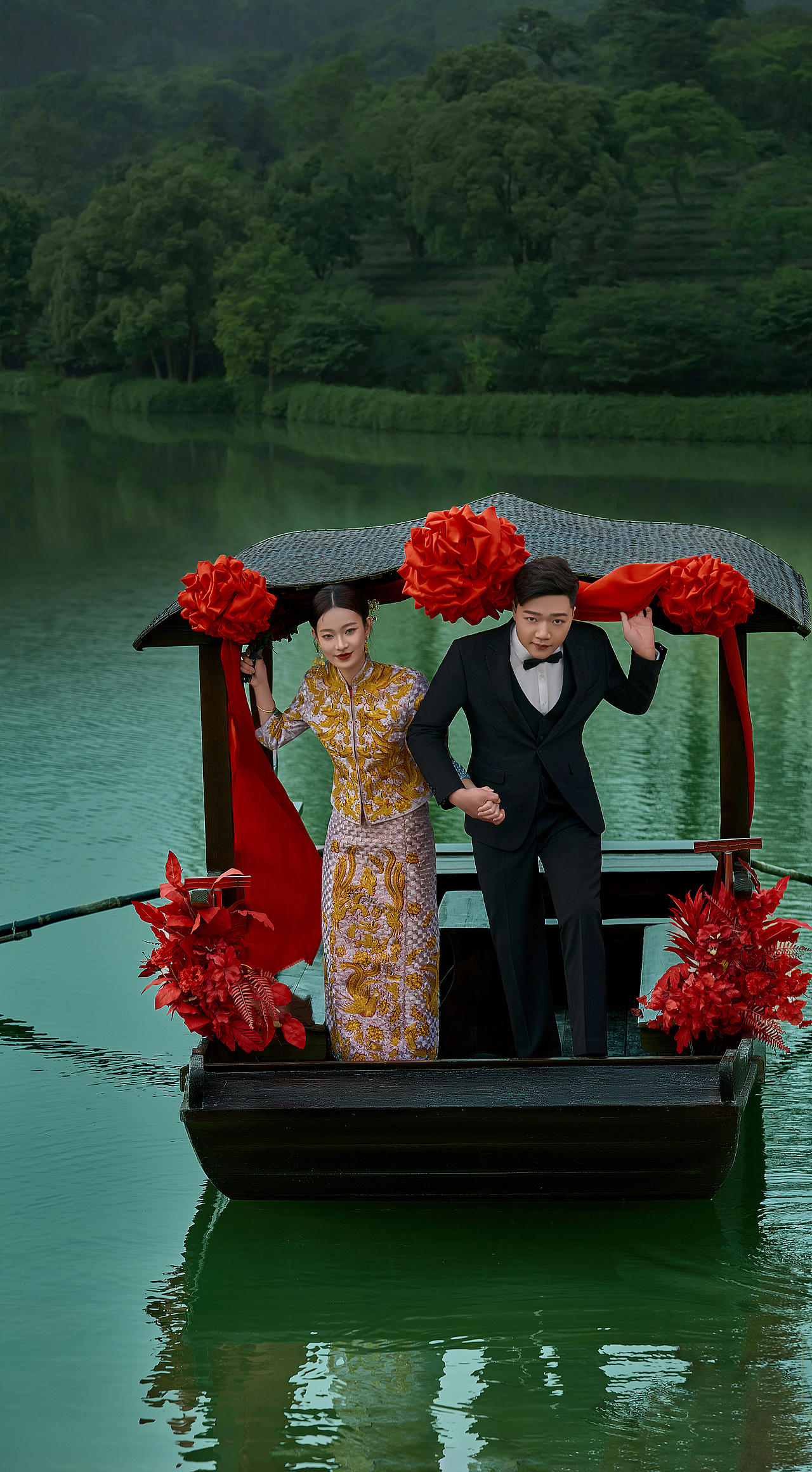 喜船主题婚纱修图练习（图ZMzg3NjcxMDg0） - 人像摄影 - 站酷设计师暴灰修图任辉原创素材 - 站酷ZCOOL